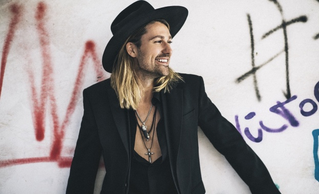 Най успешният кросоувър изпълнител в света в момента виртуозният цигулар Дейвид