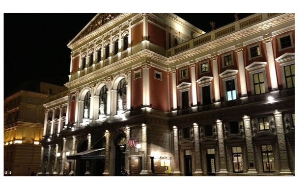 Над 10 минути възторжени овации получиха музикантите от Софийската филхармония