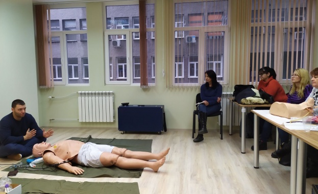 Тази седмица петдневно обучение преминаха екипи от центровете за спешна