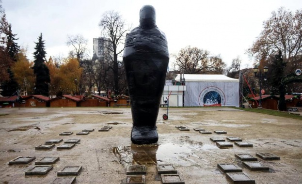 Скулпторът Андрей Врабчев, който пролетта изработи статуя на Бойко Борисов