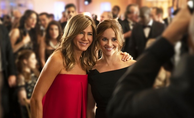 Продуцент предприемач активист актриса човек лесно би си помислил че