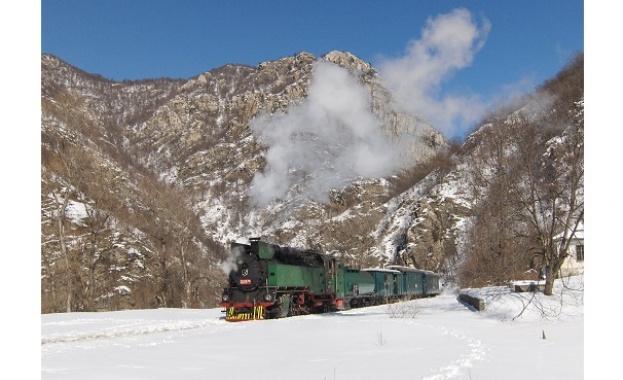 В навечерието на предстоящите коледни и новогодишни празници БДЖ организира