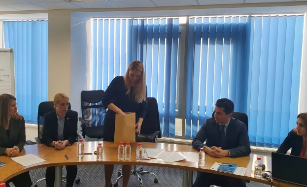 Фонд на фондовете отвори шест заявления за участие в процедурата