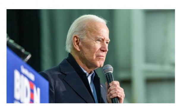 Бившият посланик в Обединеното кралство Луис Сусман подкрепи Джо Байдън