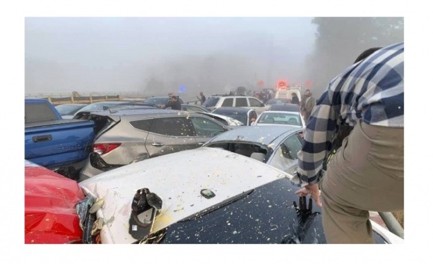 Верижна катастрофа с повече от 60 автомобила в американския щат