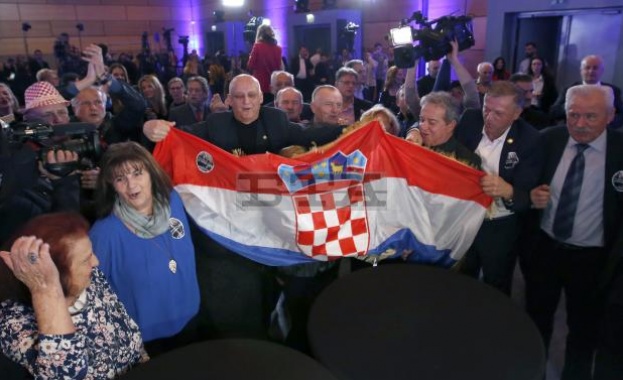 Кандидатът на опозиционната Социалдемократическа партия и бивш премиер Зоран Миланович