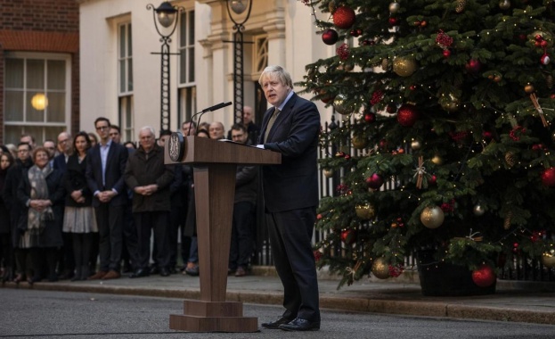 Британският премиер Борис Джонсън призова в коледното си послание британците