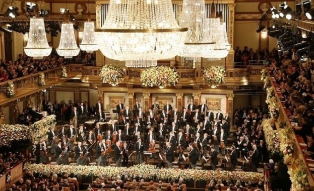 Традиционно програмата на концерта се състои предимно от творби на