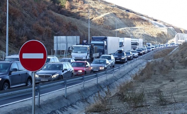 Голямото пътуване за посрещане на Новата година започна тапи се