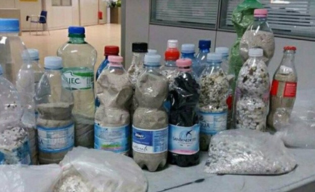 Повече от 10 тона пясък са били конфискувани през миналата