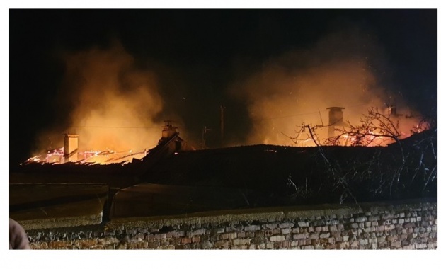 Семейство от казанлъшкото село Долно Изворово остана без дом след