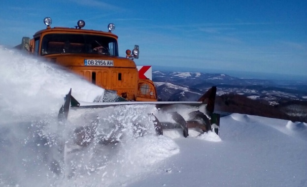 Започна разчистването на Троянския проход Заради снега и влошените метерологични
