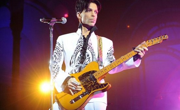 Тазгодишните награди Грами ще почетат покойната легенда Принс по специален