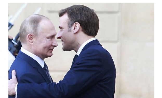 Президентите на Русия и Франция Владимир Путин и Еманюел Макрон