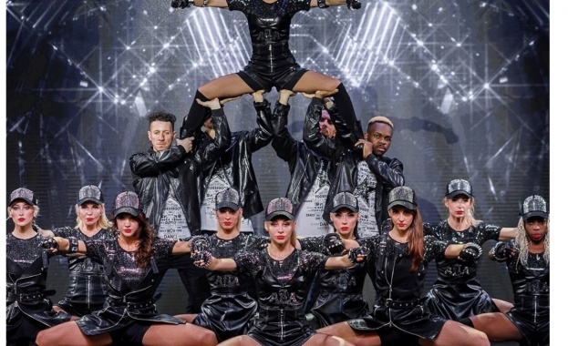 Модерен балет номер едно в Русия отпразнува 33 години от