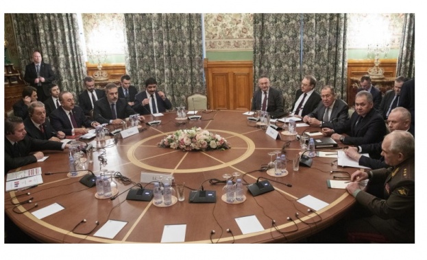 Командирът на Либийската национална армия Халифа Хафтар и председателят на