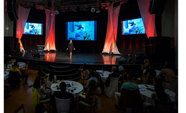 Тази година дамите са вдъхновението на единственото по рода си