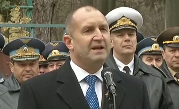 Възстановяването на Военновъздушното училище е изправяне на една несправедливост и