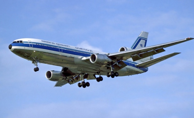 Самолет на Ariana Afghan Airlines се е разбил в провинция