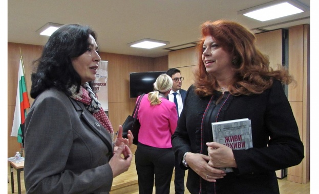 След 13 години членство в България все още липсва обществената