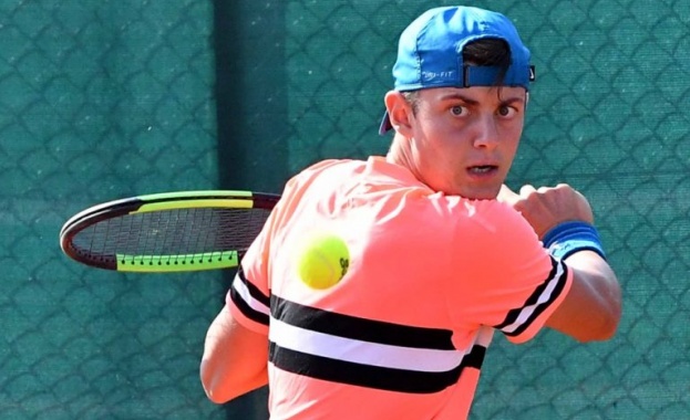 Александър Лазаров се класира за втория кръг на турнира мъже