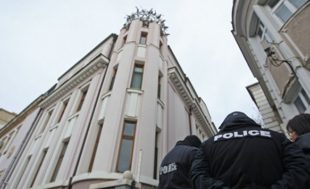 Налагането на запори на фирми свързани с бизнесмена Васил Божков