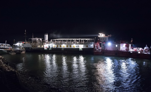 Късно вечерта на 30 ти януари 2020 г кораб музей Параход Радецки