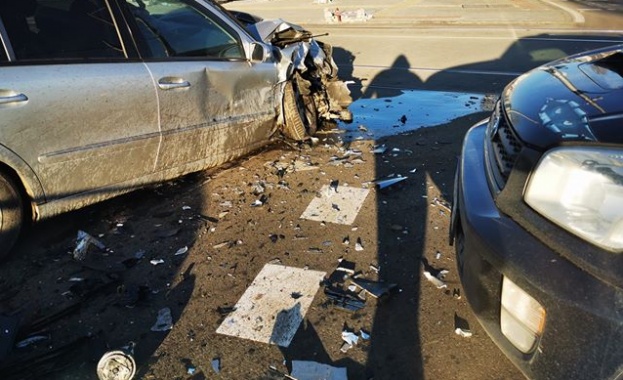 Две леки коли се блъснаха тази сутрин в София Инцидентът