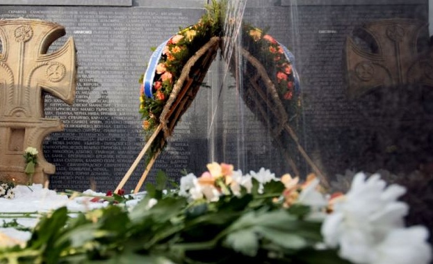 България отбелязва днес Деня на признателност и почит към жертвите