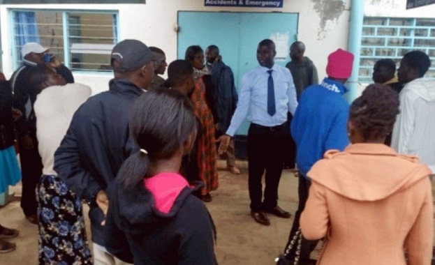 Най малко 13 ученици са загинали стъпкани от други деца в