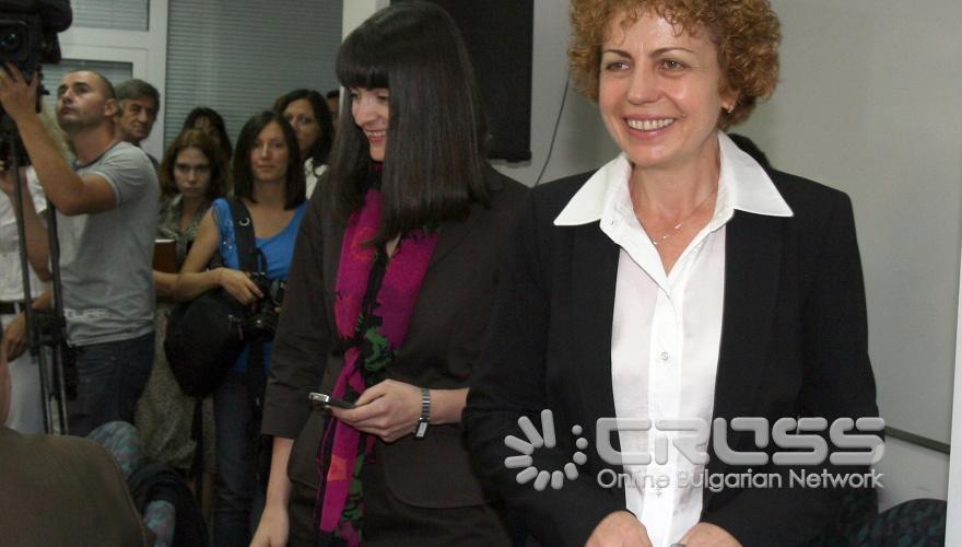 Днес, 27 юли, в сградата на МОСВ , зала Партер министърът на околната среда и водите Нона Караджова и кметът на София Йорданка Фандъкова подписаха договора за изграждане на интегрираната система за управление на отпадъците на столицата.
