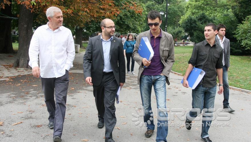 Съюзът на демократичните сили внесе в Централната избирателна комисия необходимите документи за регистрация на партията за Президентски избори 2011 г.