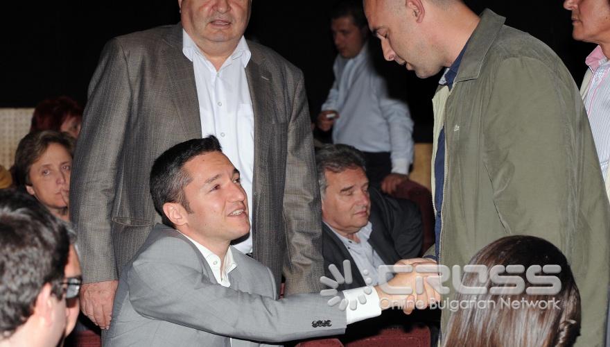 Номинираният за премиер Пламен Орешарски обяви състава на кабинета, 