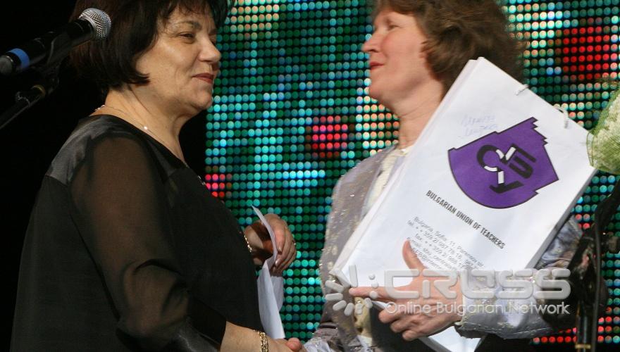 В чест на 24 май - Деня на славянската писменост, КНСБ организира в НДК празничен концерт-спектакъл,с участието на именити български изпълнители. 