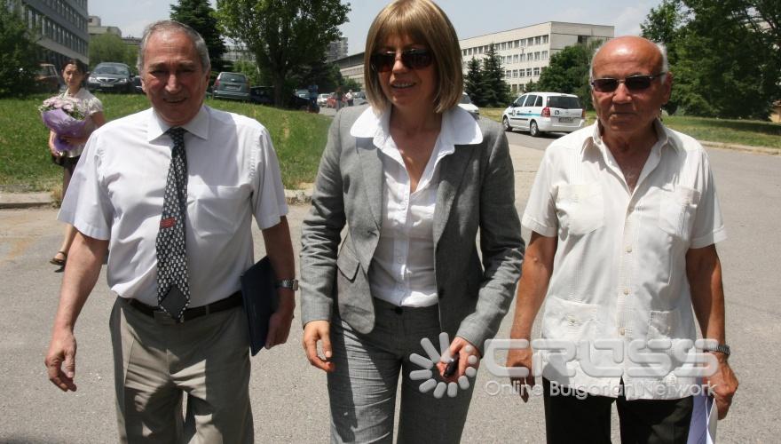 Днес, 15 юни, пред сградата на Академично издателство "Проф. Марин Дринов" се състоя откриването на паметника на проф. Марин Дринов. На събитието присъстваха министърът на образованието Сергей Игнатов и столичният кмет Йорданка Фандъкова. 