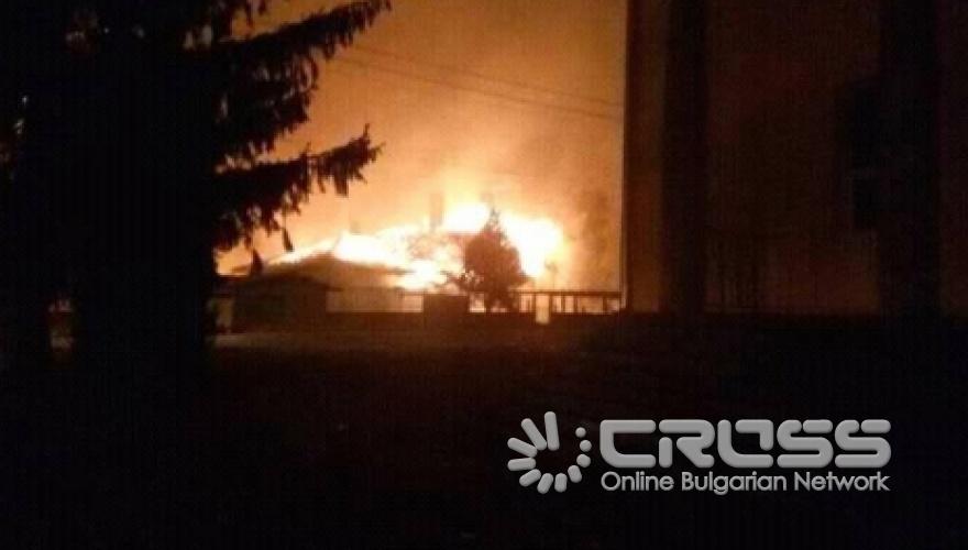 Влак с цистерни се взриви край Хитрино