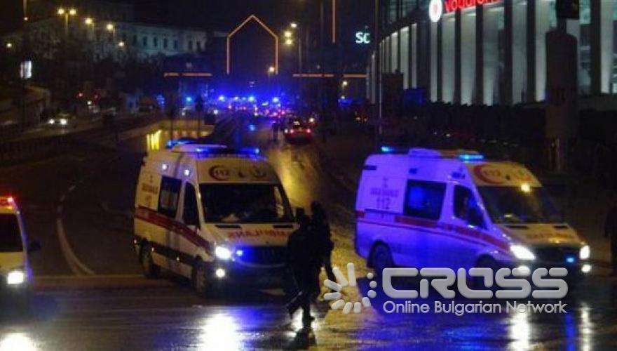 Атентатори убиха 29 души след мач на Бешикташ в Истанбул