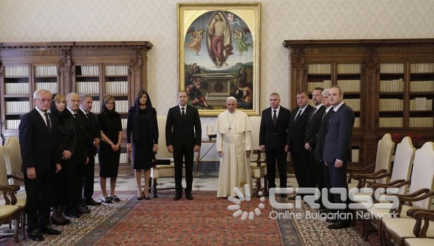 Президентът се срещна с папата