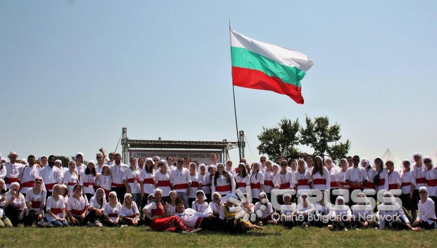 Най-голямата автентична българска сватба край Арбанаси