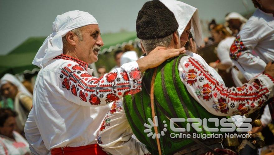 Най-голямата автентична българска сватба край Арбанаси