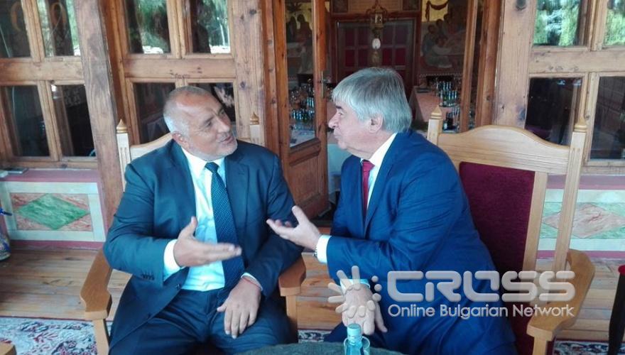 Борисов и руският посланик Макаров в Троянския манастир за Успение Богородично