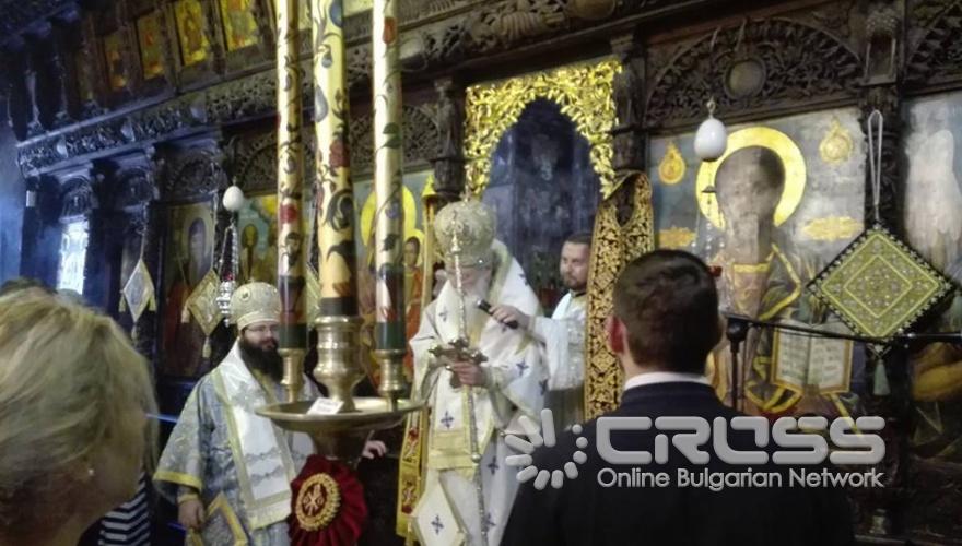 Борисов и руският посланик Макаров в Троянския манастир за Успение Богородично