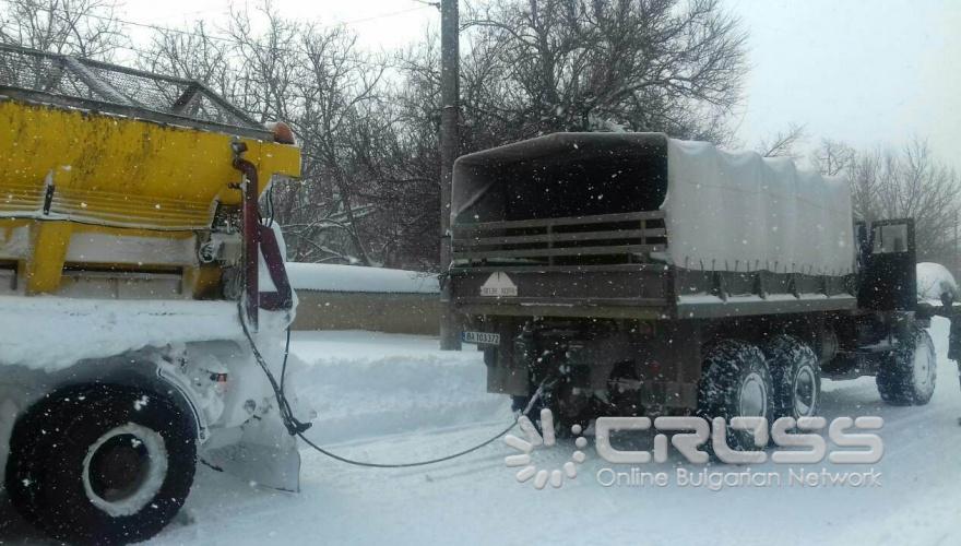 България в борба със снежния капан