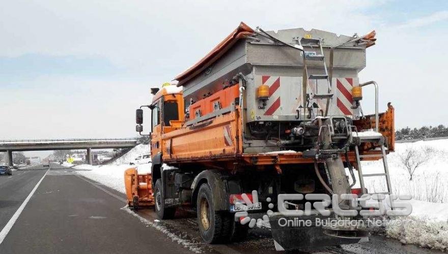 България в борба със снежния капан