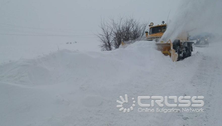 България в борба със снежния капан