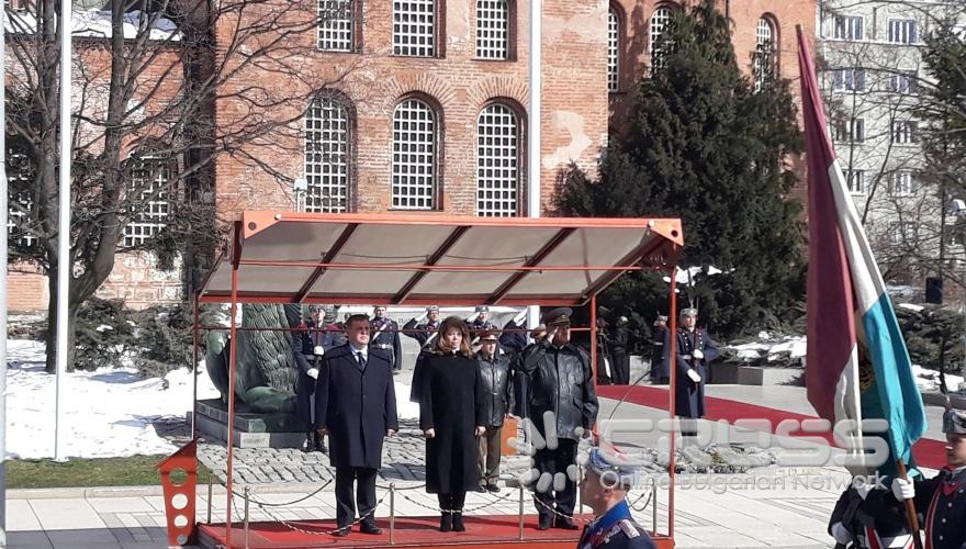 България чества 3 март 