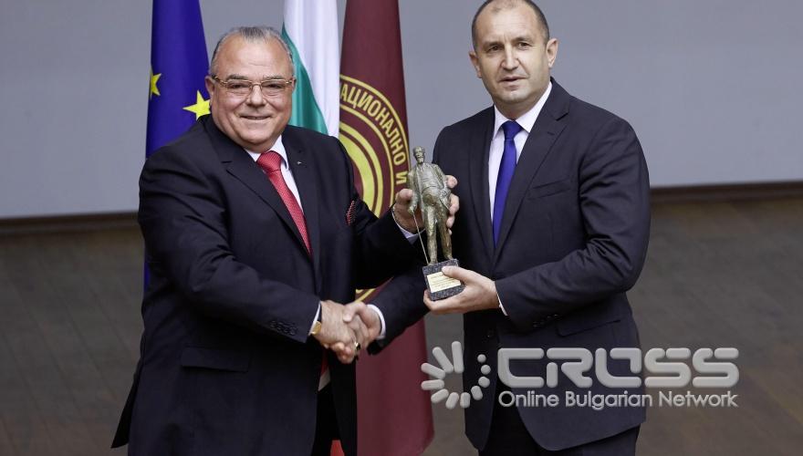 Публична лекция на Румен Радев в УНСС