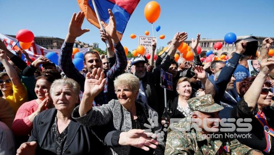 Протестите в Армения в няколко кадъра