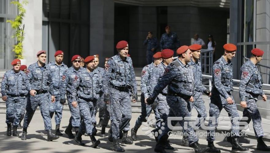 Протестите в Армения в няколко кадъра
