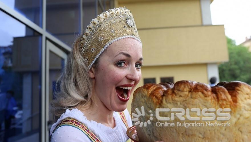 Откриване на Световното по футбол в РКИЦ